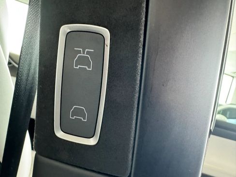 Used 2017 Tesla Model X 100D image 17