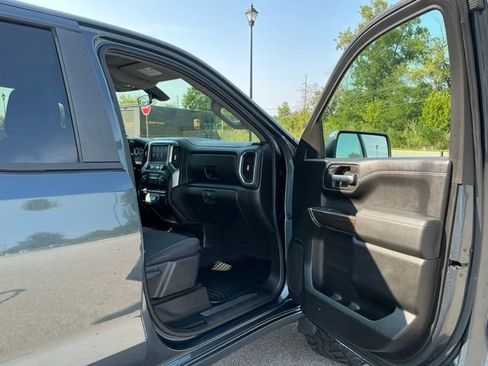 Used 2020 Chevrolet Silverado 1500 LT AWD/4WD image 17
