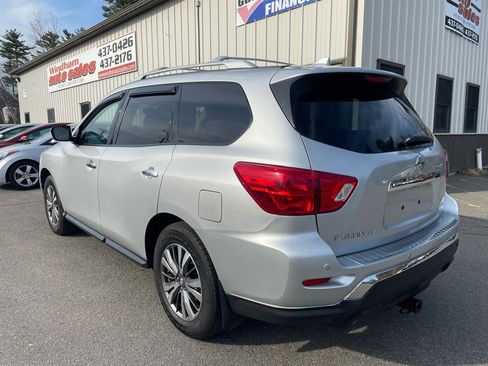 Used 2020 Nissan Pathfinder S AWD/4WD image 6