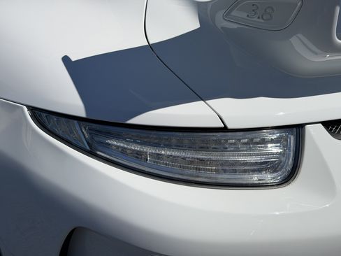 Certified 2015 Porsche 911 GT3 image 11