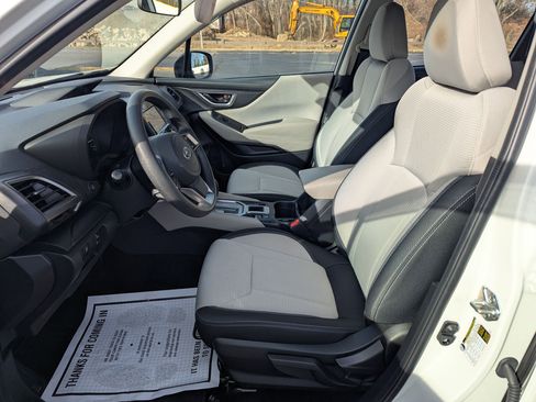 Certified 2023 Subaru Forester image 8