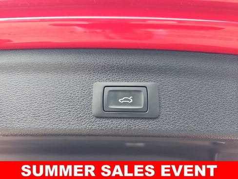 Used 2025 Audi Q3 2.0T Premium AWD/4WD image 13