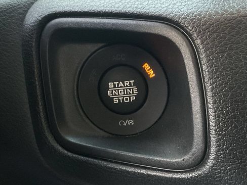 Used 2025 Jeep Wrangler Unlimited Sport AWD/4WD image 21
