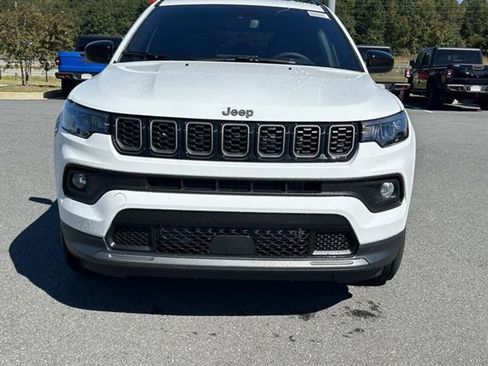 New 2026 Jeep Compass Latitude image 2