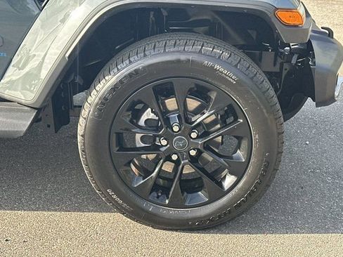 Certified 2025 Jeep Wrangler Unlimited Sahara AWD/4WD image 12