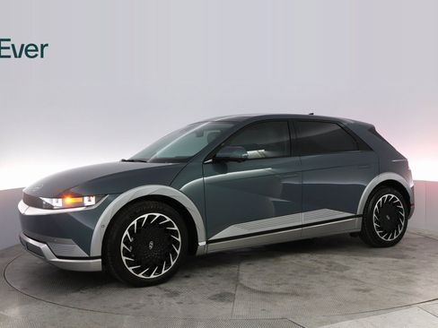 Used 2024 Hyundai Ioniq 5 Limited image 15