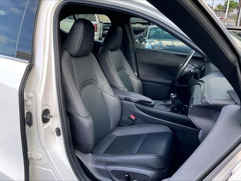 Used 2021 Lexus UX 200 FWD image 13