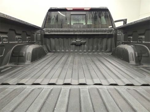 Used 2019 Chevrolet Silverado 1500 LTZ image 36