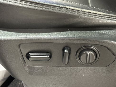 Used 2021 Chevrolet Silverado 3500 High Country image 18