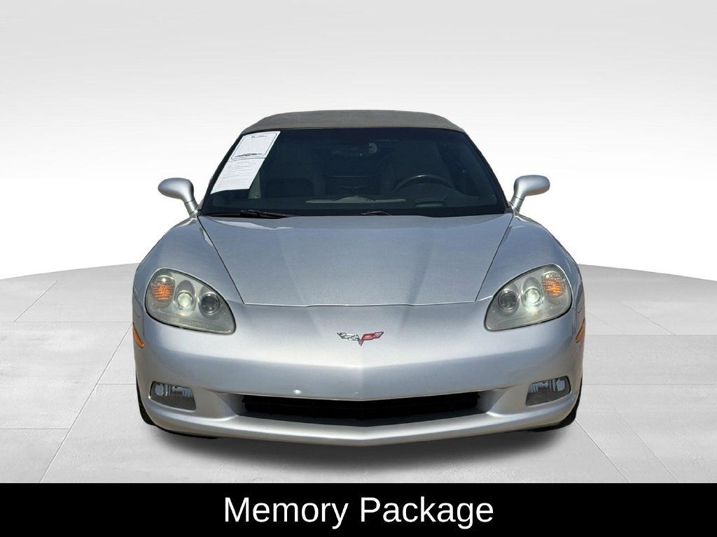 Used 2010 Chevrolet Corvette Convertible w/ Preferred Equipment Group RWD image 3