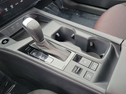 New 2026 Nissan Sentra SR w/ Floor Mat Package FWD image 12
