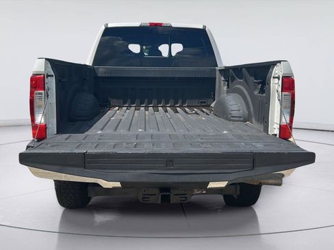 Used 2019 Ford F250 Lariat w/ Lariat Ultimate Package AWD/4WD image 30