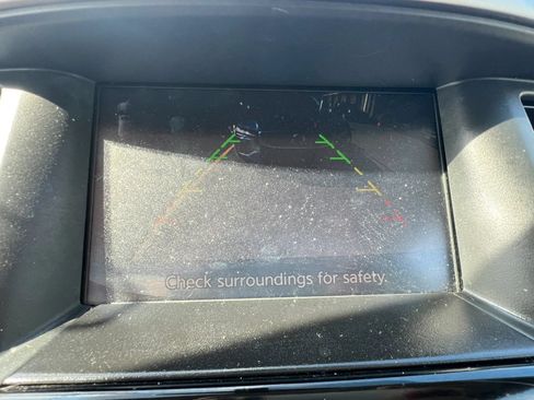 Used 2018 Nissan Pathfinder SV FWD image 27