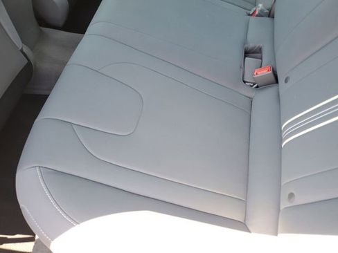 Used 2021 Hyundai Elantra SEL FWD image 14