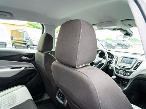 Used 2023 Chevrolet Equinox LS FWD image 19