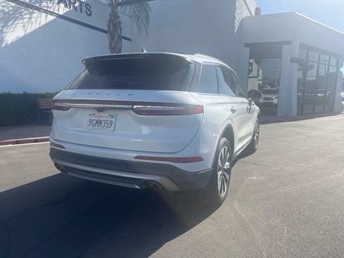 Used 2022 Lincoln Corsair Reserve w/ Elements Package FWD image 5