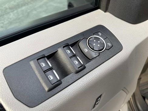 Used 2020 Ford F150 XLT w/ Equipment Group 302A Luxury image 15