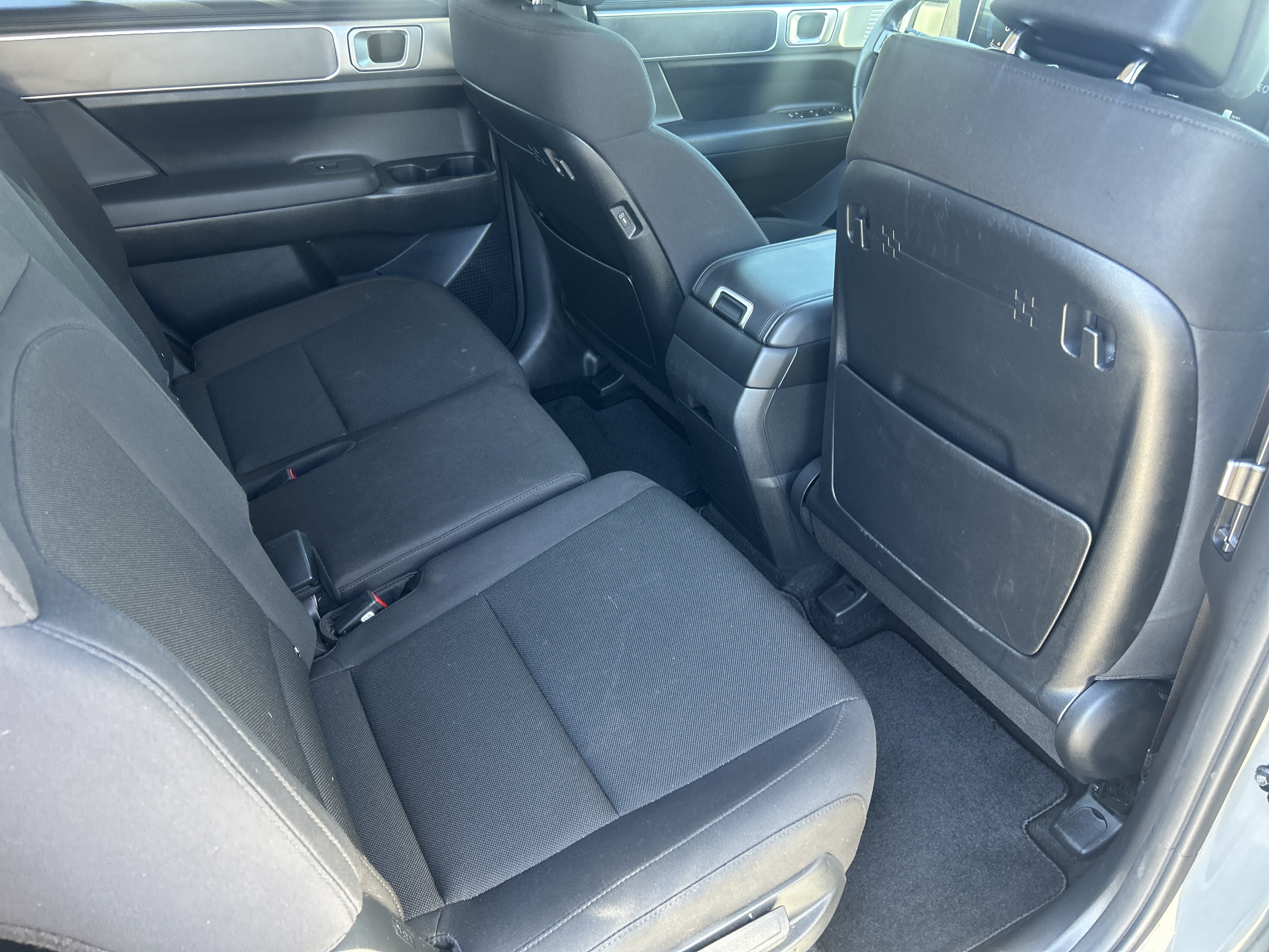 Used 2026 Hyundai Santa Fe SE FWD image 21