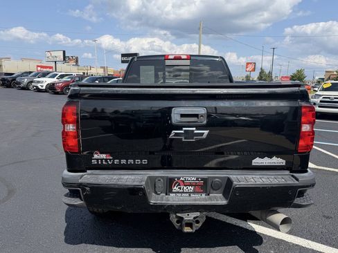 Used 2018 Chevrolet Silverado 3500 High Country AWD/4WD image 4