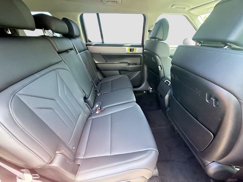 New 2026 Hyundai Palisade SEL Premium FWD image 19