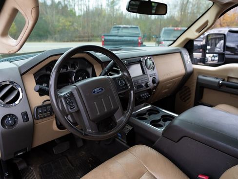 Used 2012 Ford F250 Lariat w/ Lariat Ultimate Pkg image 17