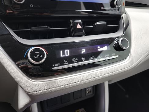 Used 2022 Toyota Corolla Cross LE FWD image 26