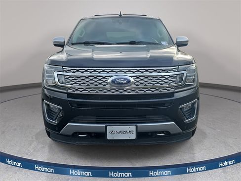 Used 2019 Ford Expedition Platinum image 2