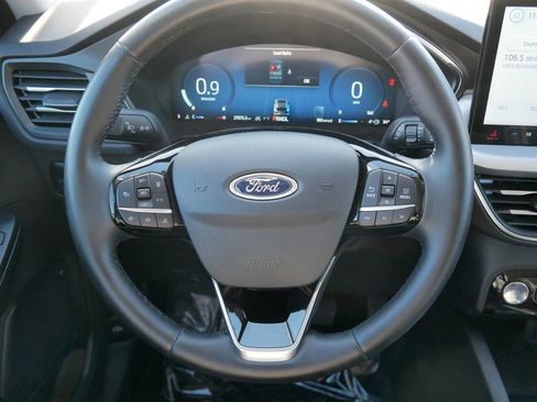 Certified 2024 Ford Escape Platinum image 17