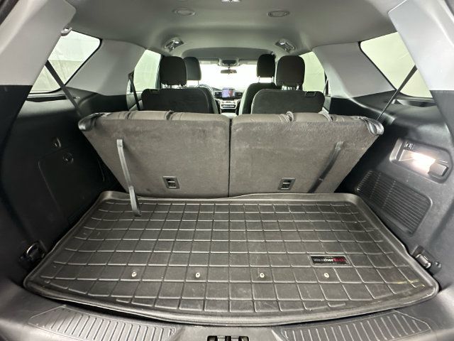 Used 2022 Ford Explorer XLT AWD/4WD image 23