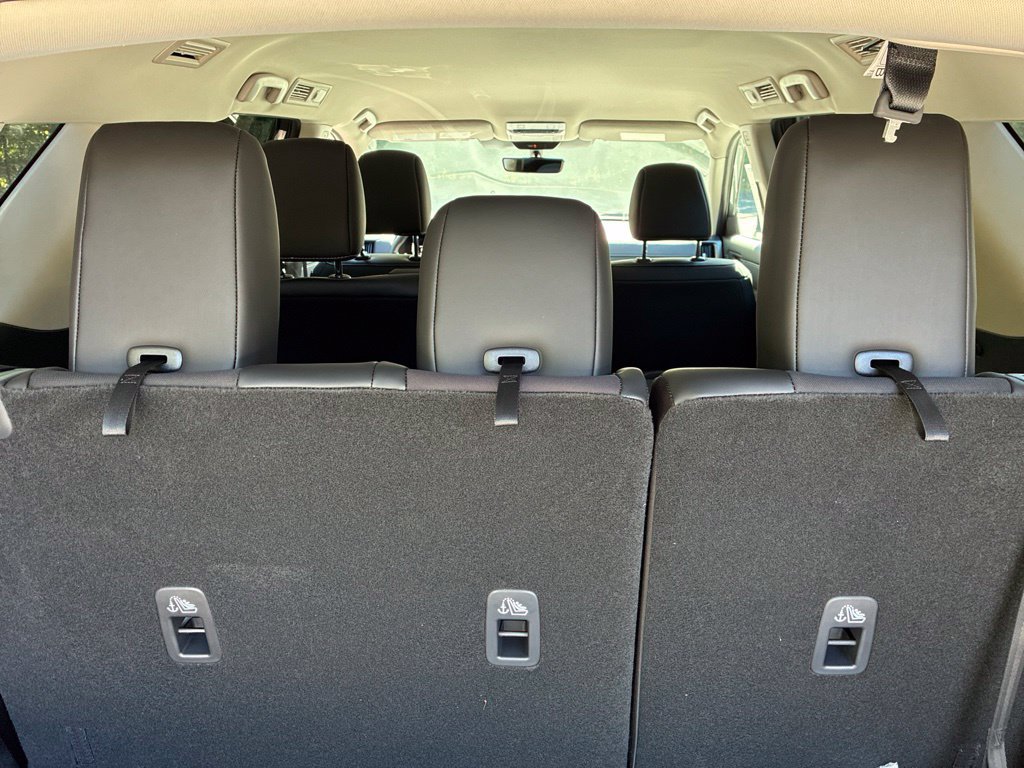 New 2026 Nissan Pathfinder SL AWD/4WD image 16