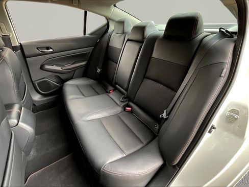 Used 2021 Nissan Altima 2.5 SR w/ SR Premium Package AWD/4WD image 21