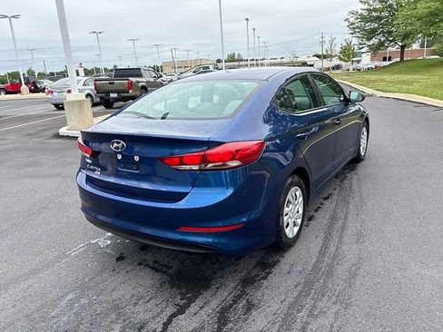 Used 2018 Hyundai Elantra SE FWD image 9