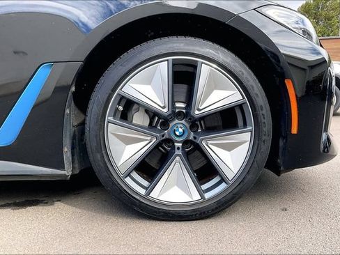 Used 2023 BMW i4 eDrive35 RWD image 9
