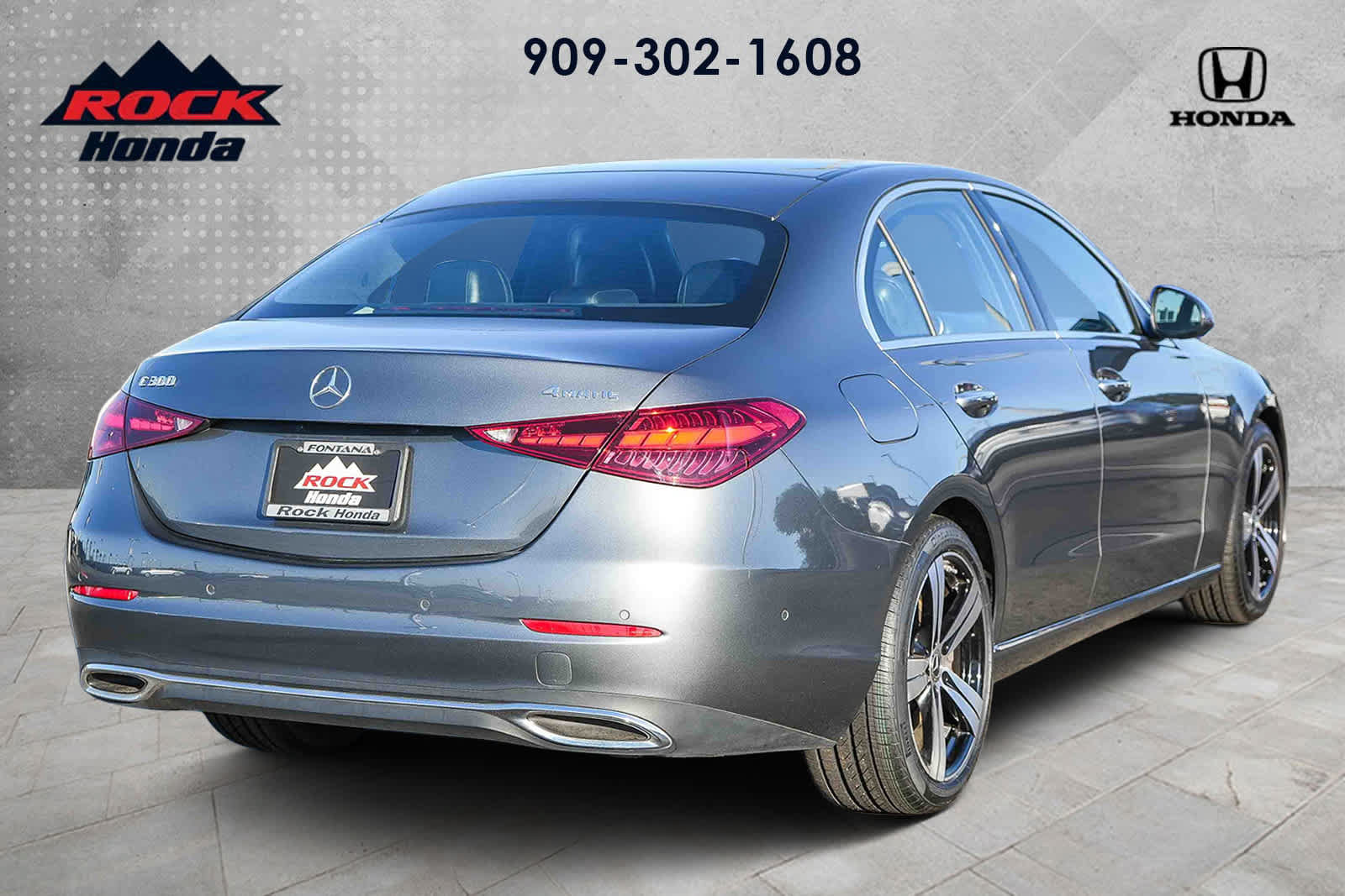 Used 2024 Mercedes-Benz C 300 4MATIC Sedan image 4