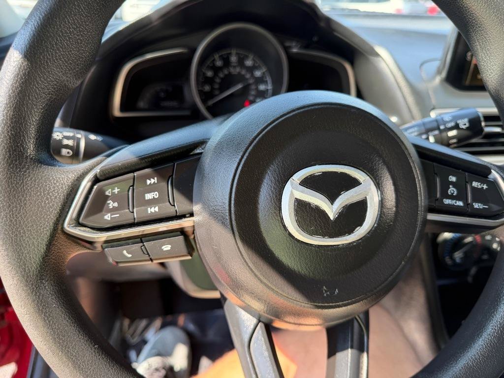 Used 2018 MAZDA MAZDA3 Sport FWD image 31