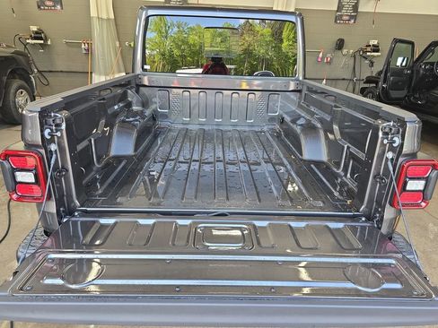 New 2026 Jeep Gladiator Mojave AWD/4WD image 13