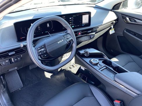 New 2026 Kia EV6 Light RWD image 11
