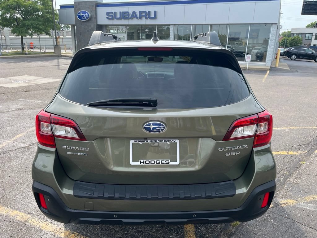 Used 2018 Subaru Outback 3.6R Limited AWD/4WD image 4