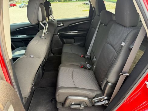 Used 2019 Dodge Journey SE w/ Premium Group FWD image 13