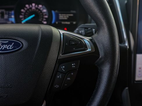 Used 2023 Ford Edge Titanium image 27