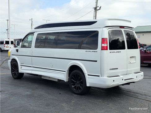 Used 2020 Chevrolet Express 2500 Extended w/ Enhanced Convenience Package RWD image 19