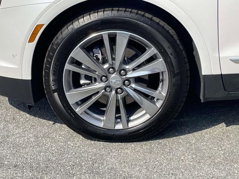 New 2026 Cadillac XT5 Premium Luxury w/ Driver Assist Package image 9