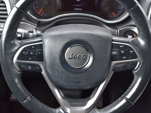 Used 2018 Jeep Grand Cherokee Altitude AWD/4WD image 25