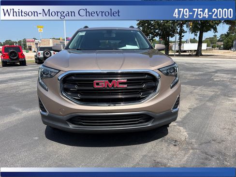 Used 2018 GMC Terrain SLE AWD/4WD image 2