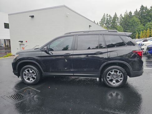 Used 2023 Honda Passport TrailSport image 4