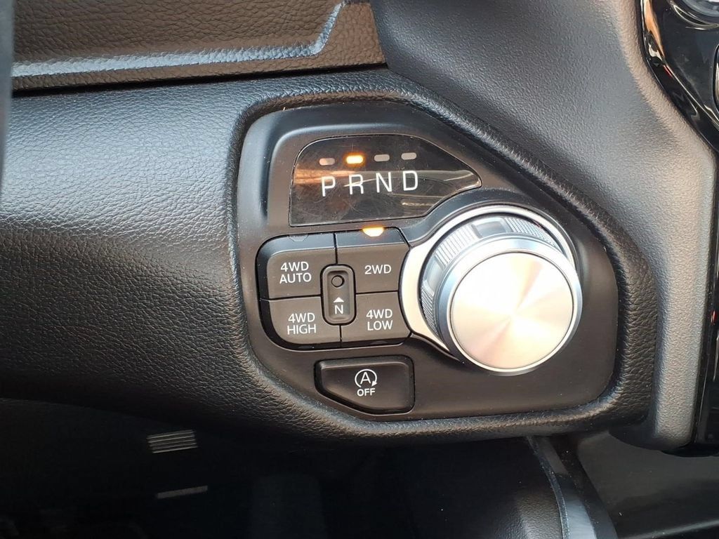 Used 2023 RAM 1500 Laramie AWD/4WD image 15