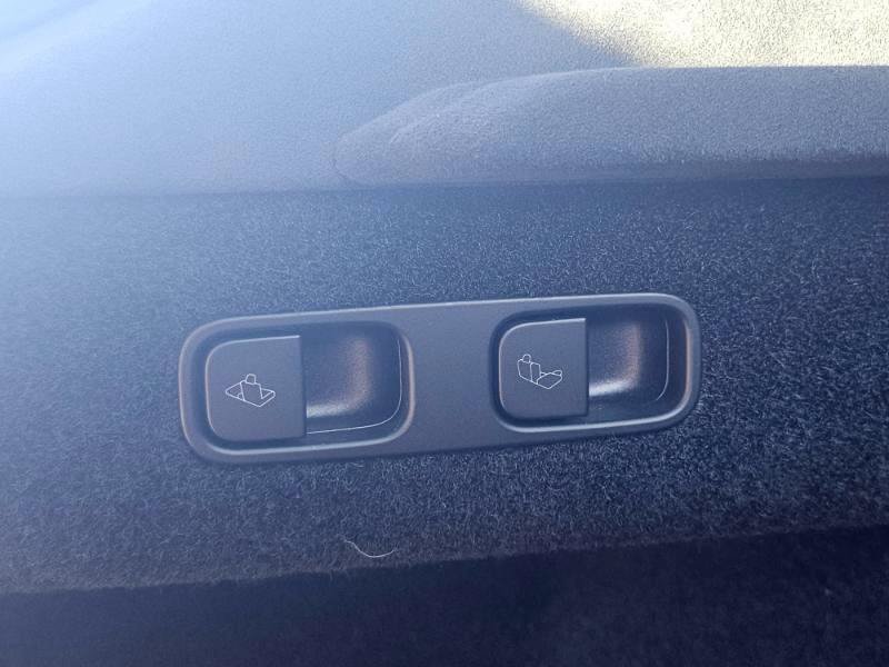 Used 2023 Tesla Model S AWD/4WD image 77