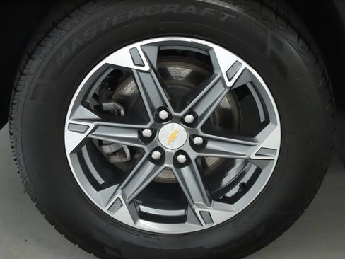 Used 2024 Chevrolet Blazer LT w/ Convenience Package FWD image 12