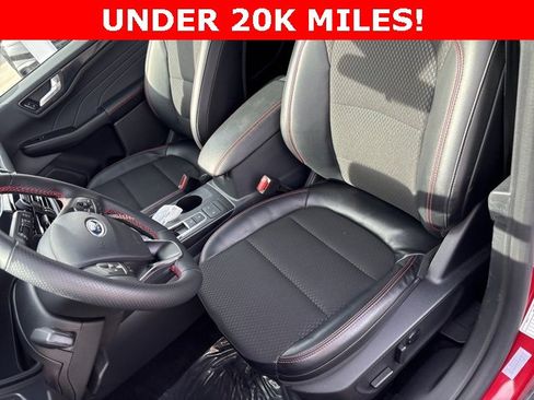 Used 2025 Ford Escape ST-Line image 14