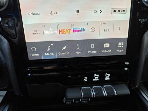 New 2026 RAM 1500 Big Horn AWD/4WD image 17